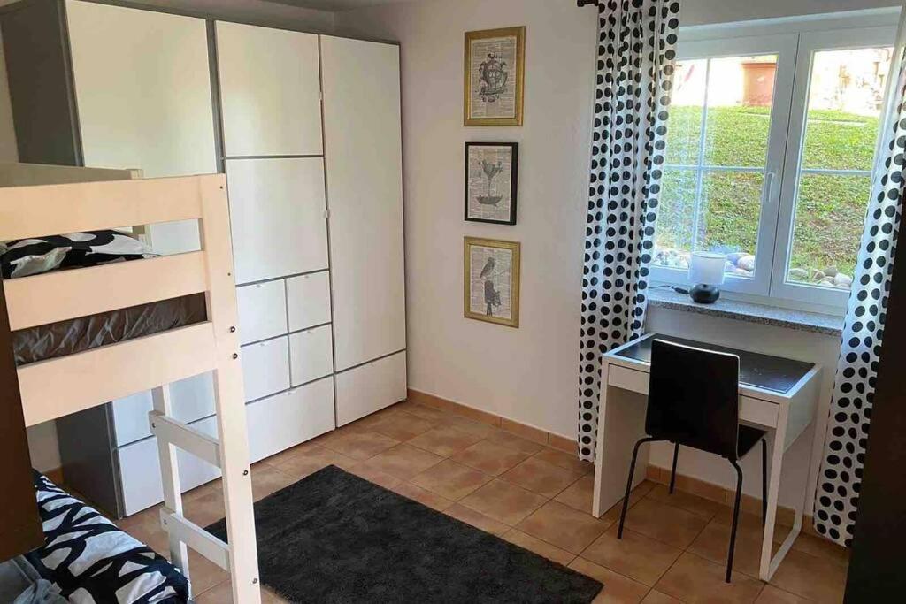 Die Seeblume - Ferienwohnung Mit Pool Und Seeblick Ludwigshafen am Bodensee Kültér fotó